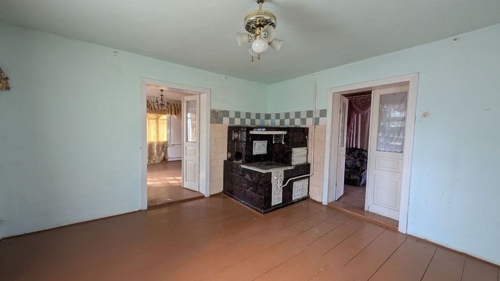 Продається Українська хата в мальовничому куточку Прикарпаття