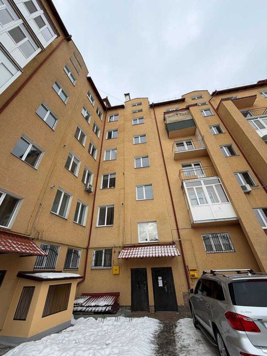 Продаж 4 кім квартири з ремонтом. Центр)