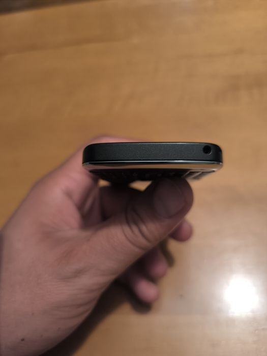 Nokia E72 igiełka stan bardzo dobry + oryginalne etui Nokia