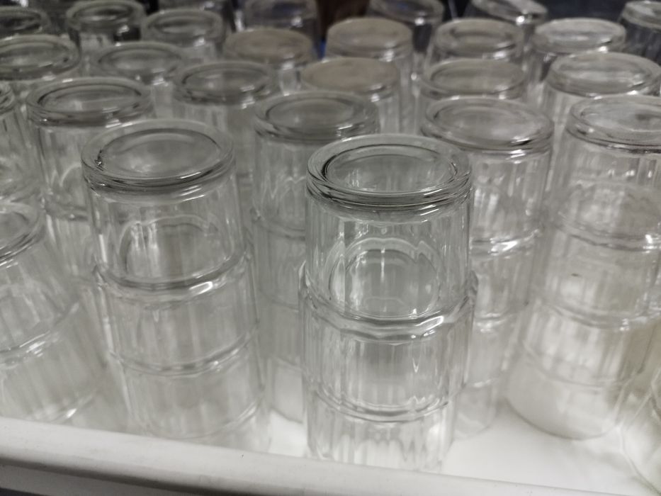 Lote de 39 copos facetados