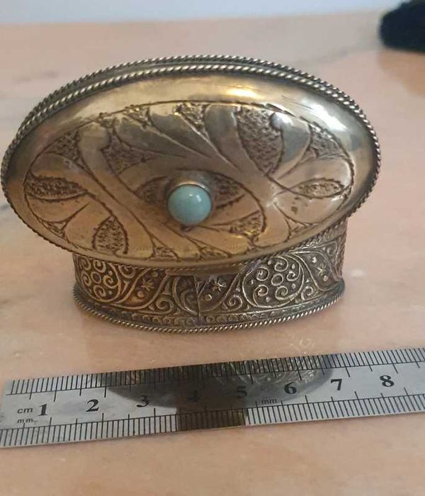Tin box with blue agate64729941812355123