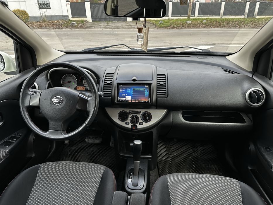 Nissan Note 2011 avtomat