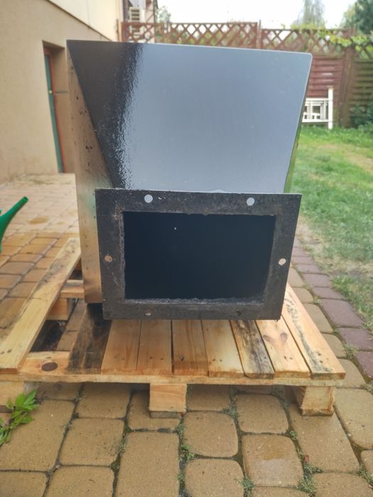 Zasobnik, zbiornik na ekogroszek, kosz na ekogroszek, zsyp, pojemnik.