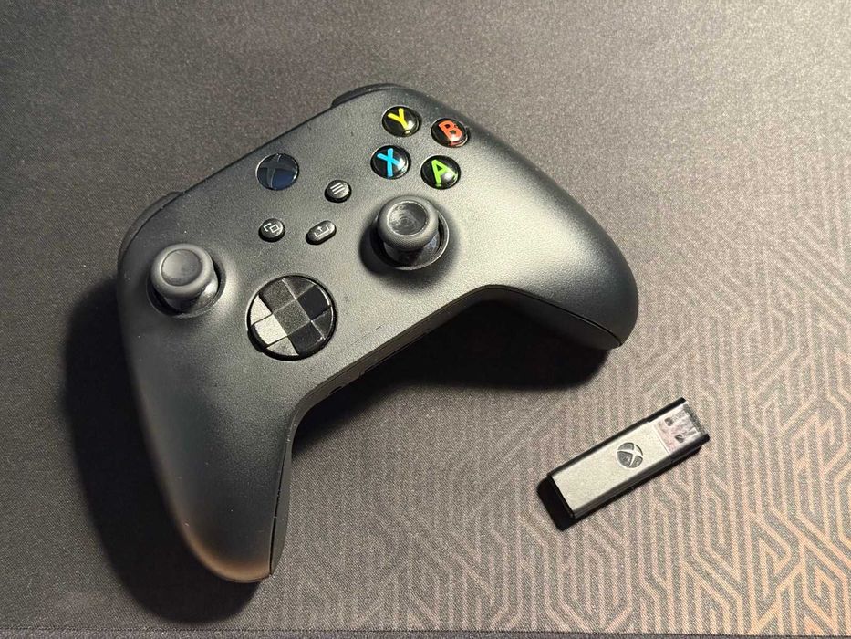 Kontroler Xbox Series (model 1914) + adapter PC + akcesoria