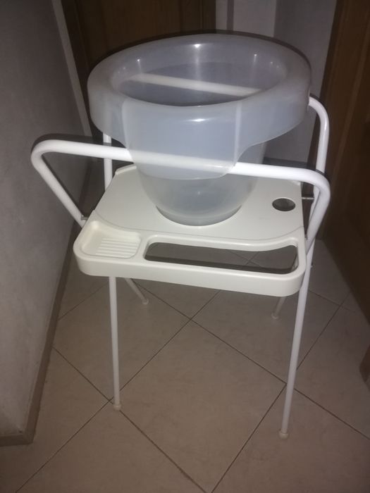 Banheira com suporte