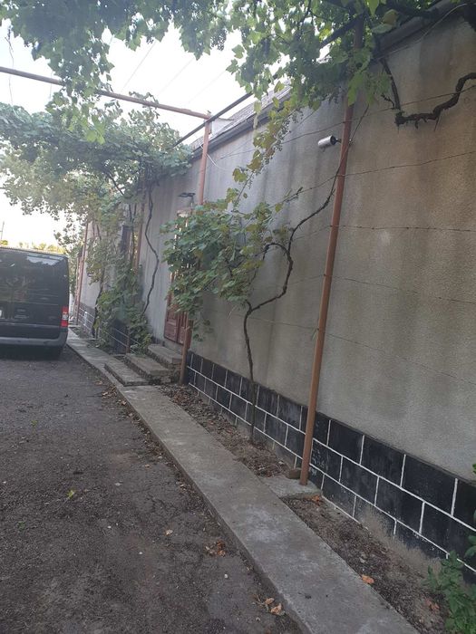 Продаж Дерцен ХОРОШИЙ Будинок