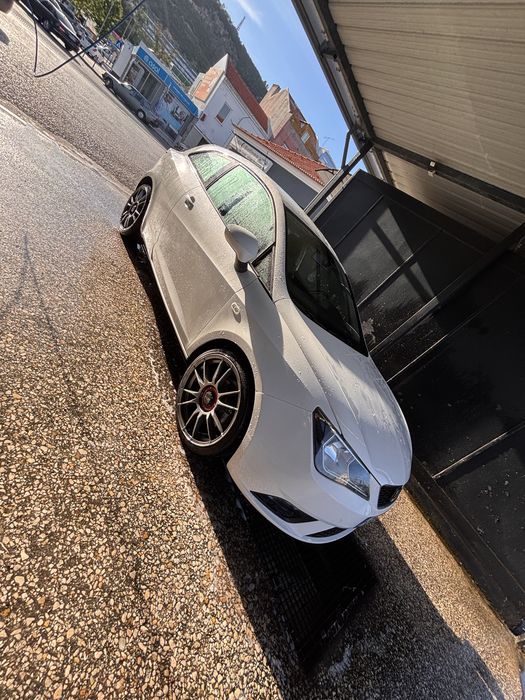 Seat ibiza SC Reference  2014