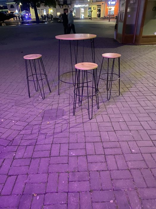 Продам Столики та стільці, високі барні