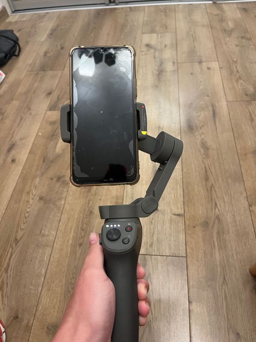 Монопод-стабілізатор DJI Osmo Mobile 3 Combo Grey в ідеальному стані