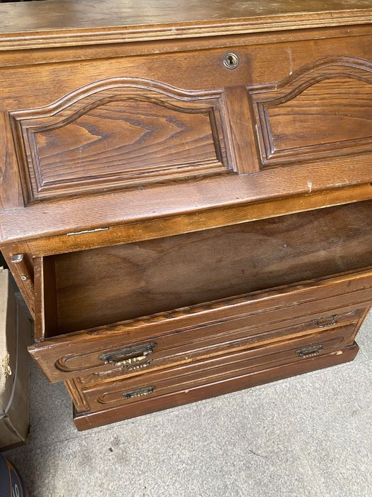 Secretária em madeira com 4 gavetas