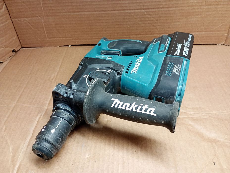 Młotowiertarka Makita DHR 243