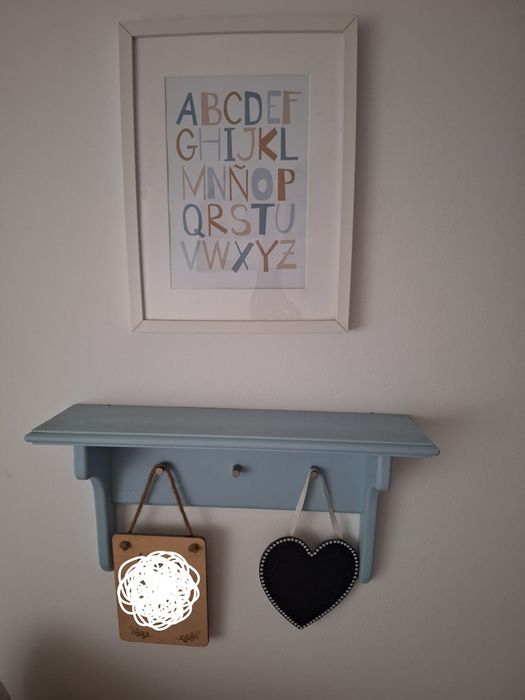 Parteleiras com Cabides infantis menino e menina