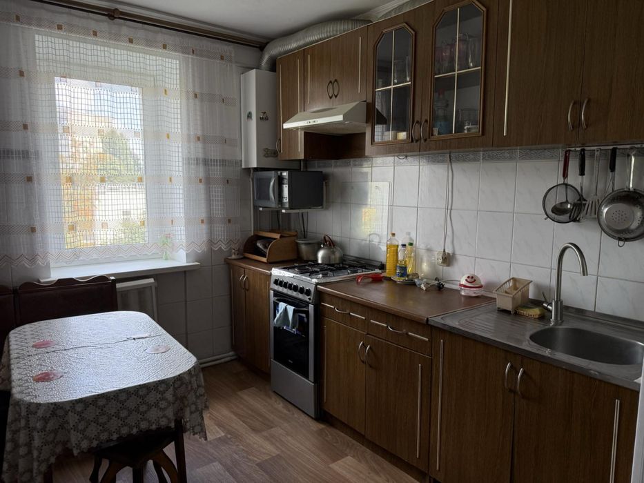 Продаж 3-кімнатної квартири в буд. 2000-х р. з автономним опаленням