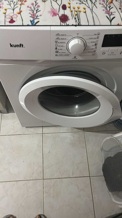 Máquina de Lavar Roupa KUNFT KWM8809 8KG 1400RPM