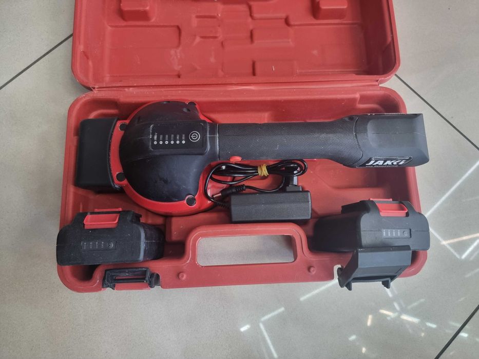 Przyssawka / Wibrująca / Akumulatorowa / Jakki / 16,8 V / 2x Aku / W2