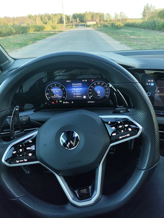 VW Golf 8 VIII 1.5 eTsi 150km 2020r R-line DSG iQ light