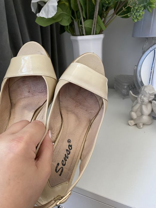 Beżowe kremowe czółenka sandały skórzane skóra naturalna Senso 37