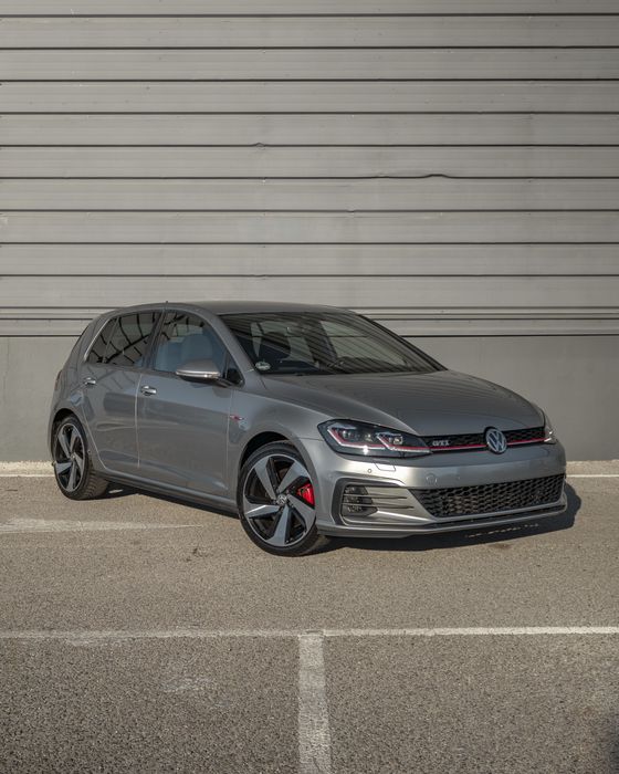 VW Golf GTI 2.0 TSi DSG - 230 Cvs- FULL Extras