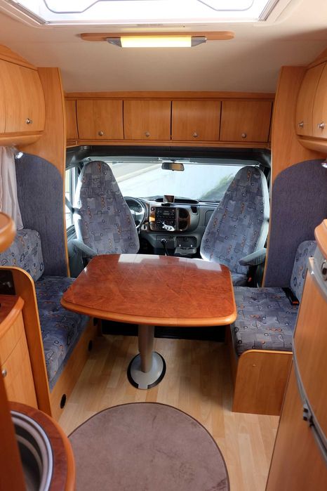 Autocaravana perfilada Hobby T600 FC Siesta com apenas 107 mil KM