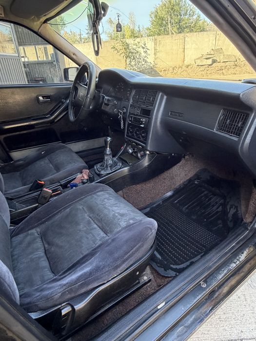 Ауді 80 1.8 газ бензин