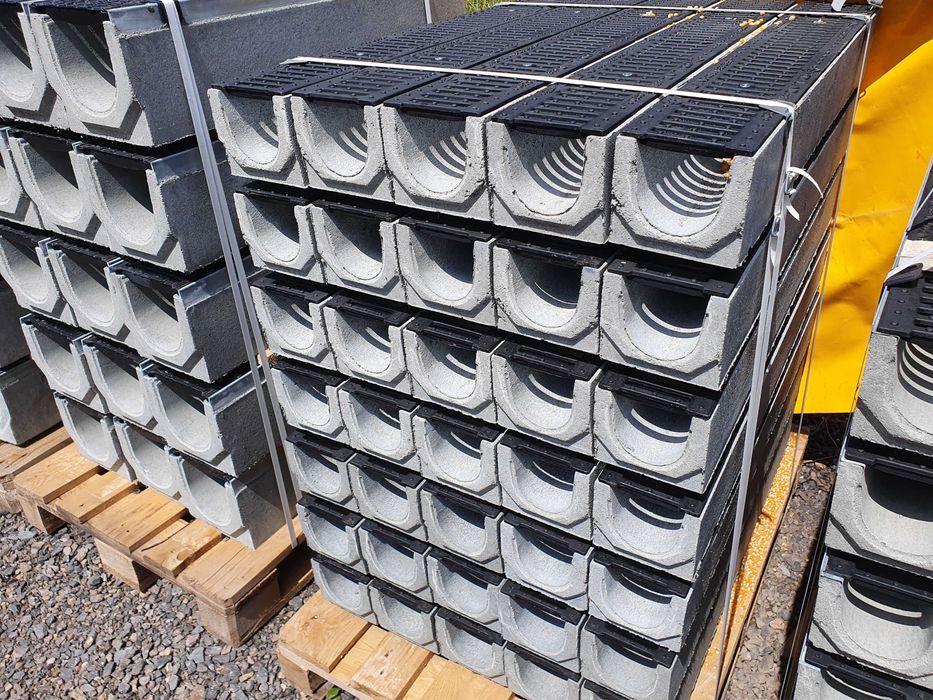 Odpływy Liniowe Kanały Betonowe B125 C250 D400 Odwodnienia Korytka