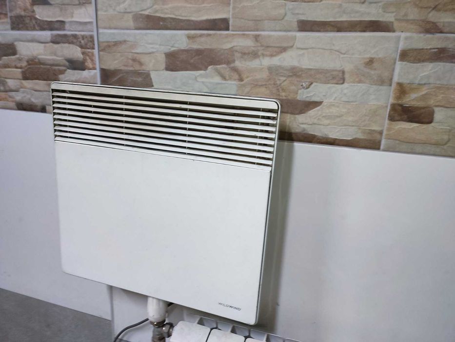 Продаю електроопалювач UFO-L/18 потужність 1800 W  220 Vt  Телефонуйте