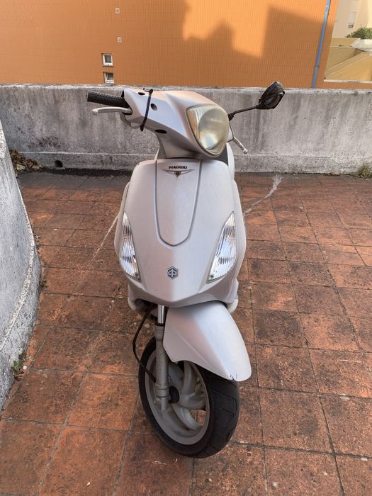 Scooter Piaggio fly 50 4t