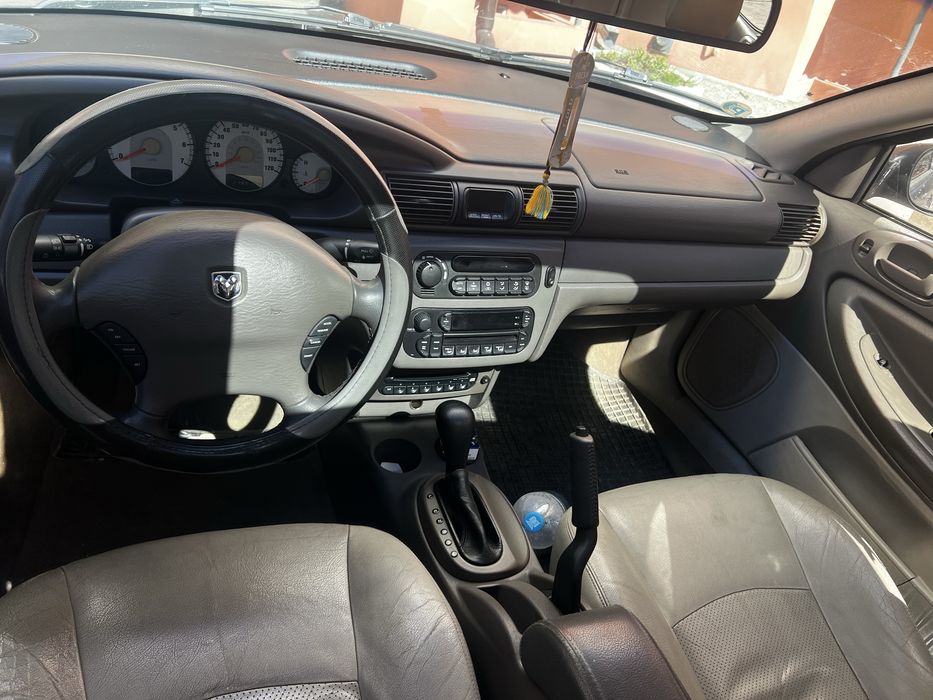 Продам ДОДЖ СТРАТУС