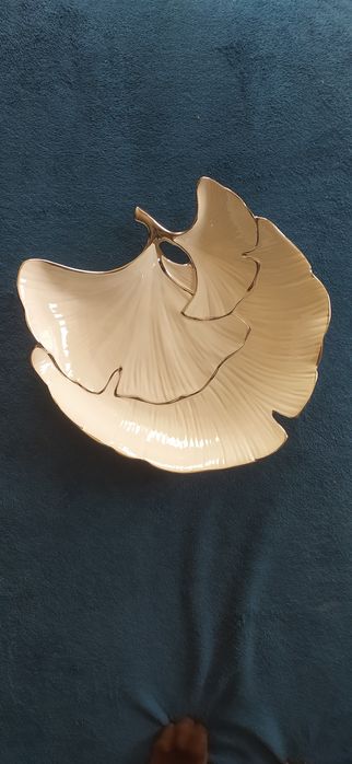 Travessa utilitária ou decorativa