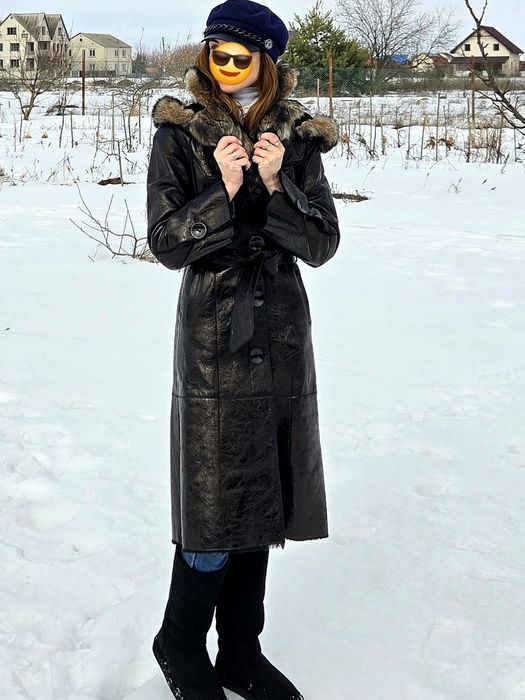 Натуральна жіноча дублянка.