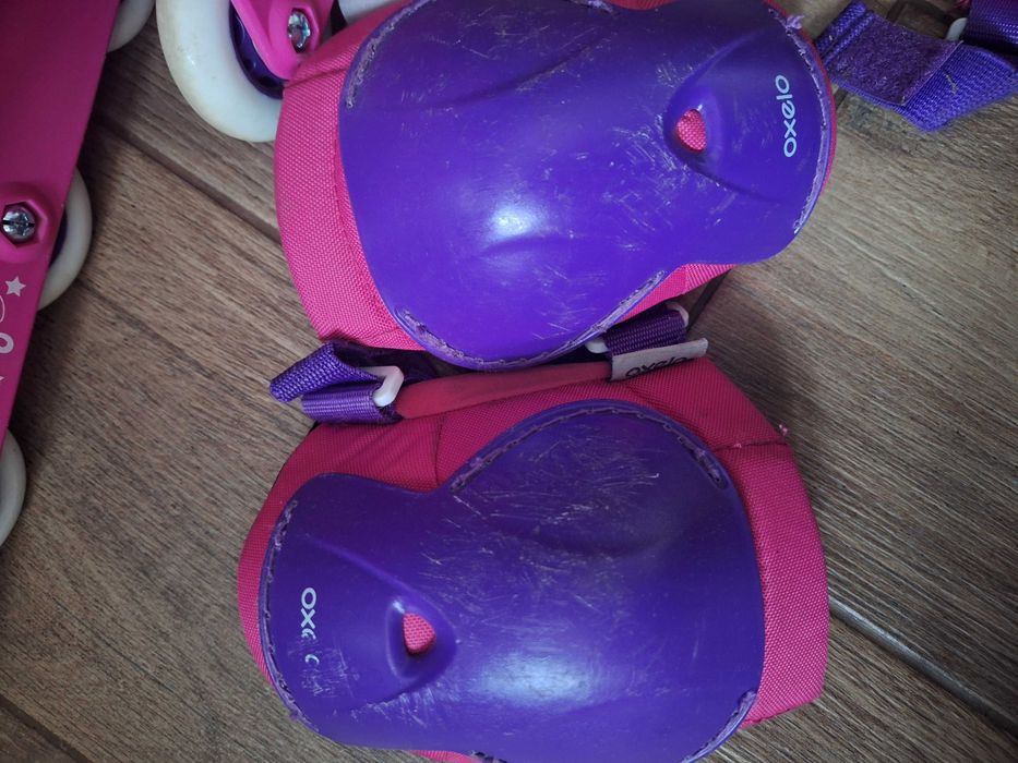 Zestaw ochraniaczy plus kask i rolki