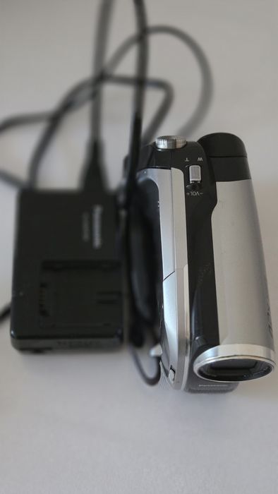 Відеокамера  Panasonic VDR-D51