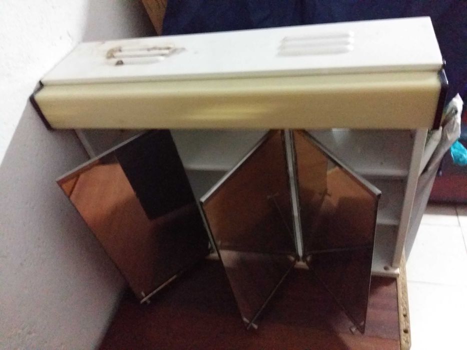 Armário - Quarto de Banho (WC)