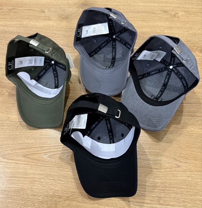 Кепка cp company Розпродаж