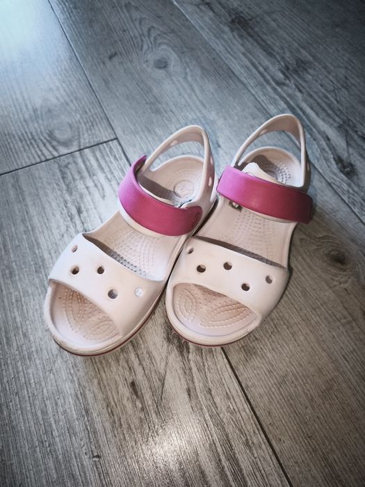 Босоніжки Crocs C11