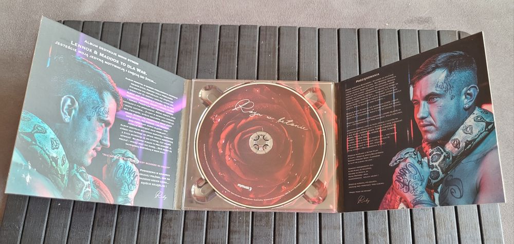 Ruby No Love z Autografem Używana