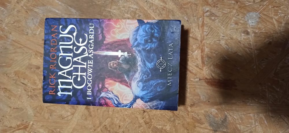 Magnus Chase i Bogowie Asgardu Miecz Lata