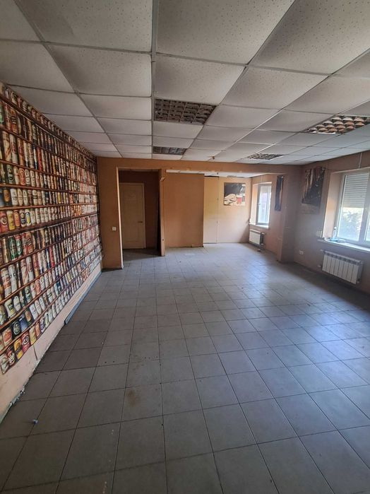 Приміщення під магазин-кафе, салон у Південному мкр-ні 53,7 кв.м.