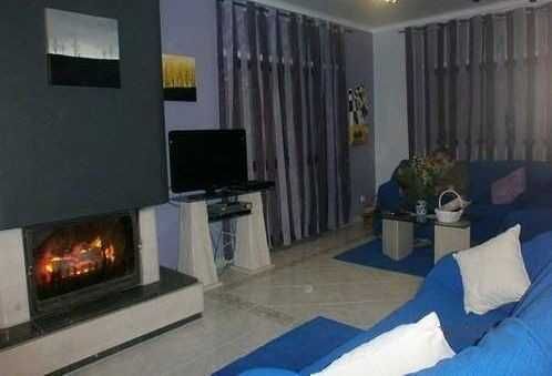 Quarto em moradia, com todas as despesas incluídas e limpeza partes comuns, nos Parceiros, Leiria