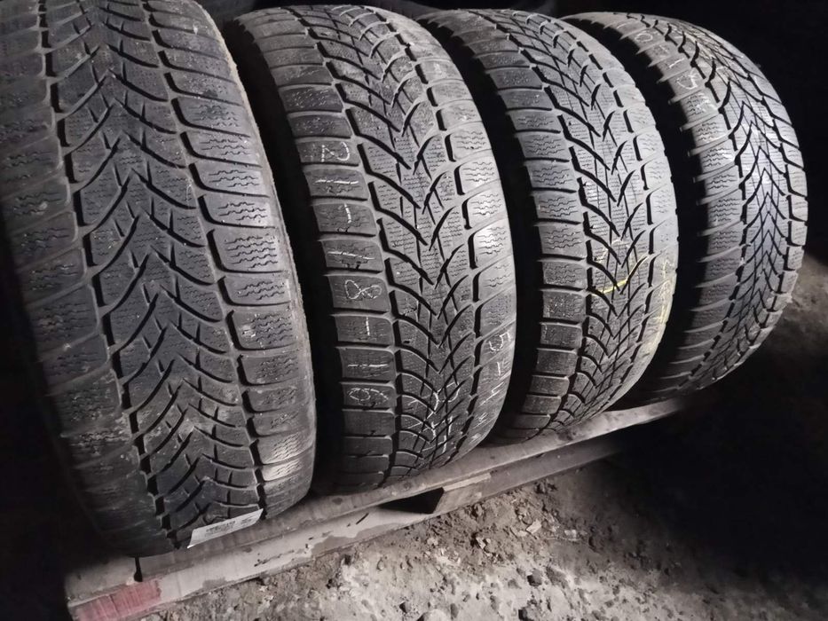 225.55.17 Dunlop 4шт зима шини б/у склад Харків шиномонтаж гума R17