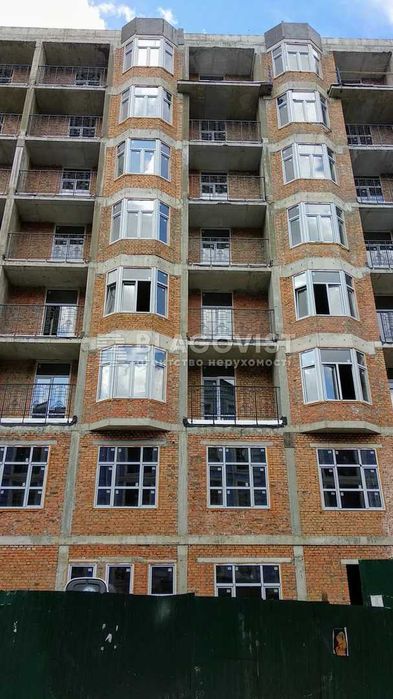 3к квартира в жк бізнес-класу "ПоділГрад" без ремонту