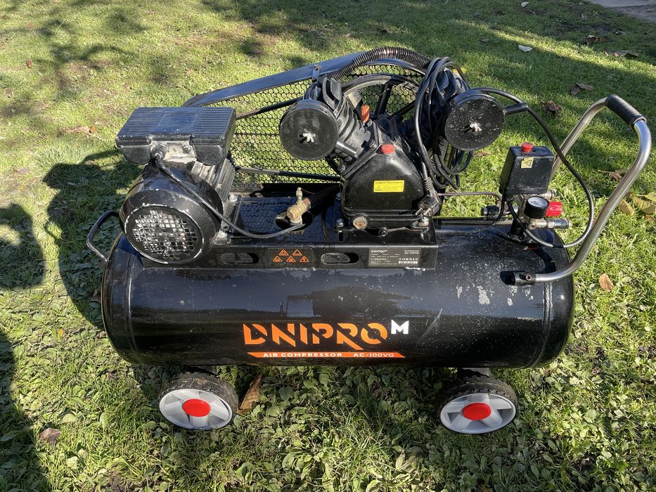 Новий компресор Dnipro m на 100літрів