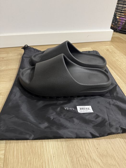 Klapki Yeezy Slide Onyx / Black rozmiar 42 YS-01