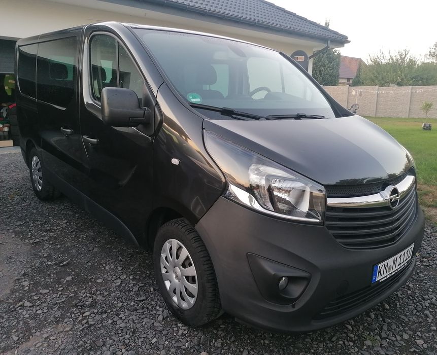 Opel vivaro 9 osobowy 92 tys km