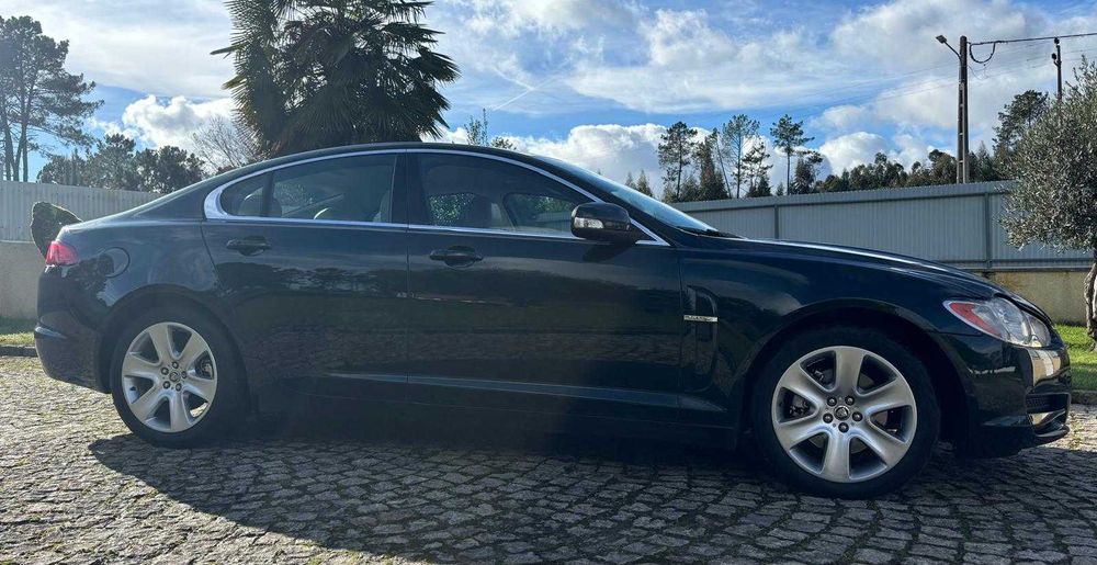 JAGUAR XF 2.7 D V6 Premium Luxury