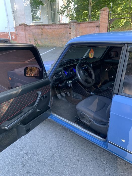 Продам власне авто ваз 2105