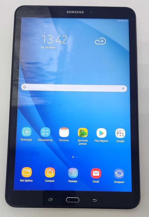 Планшет Samsung Galaxy Tab A 10.1 (2016) SM-T580 16GB