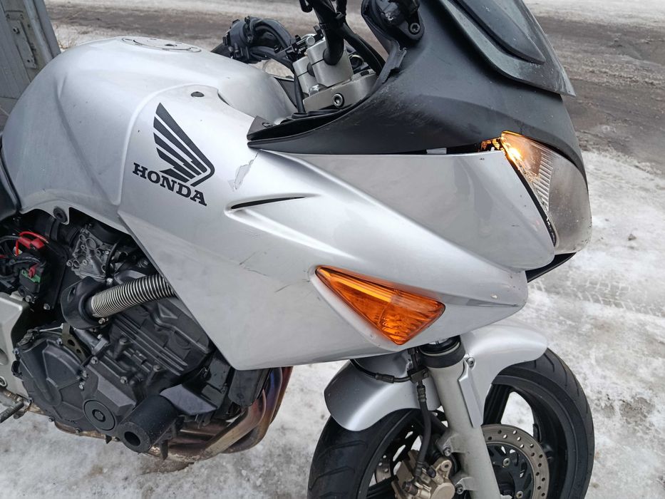 Honda Cbf600s 2004 przeczytaj opis.