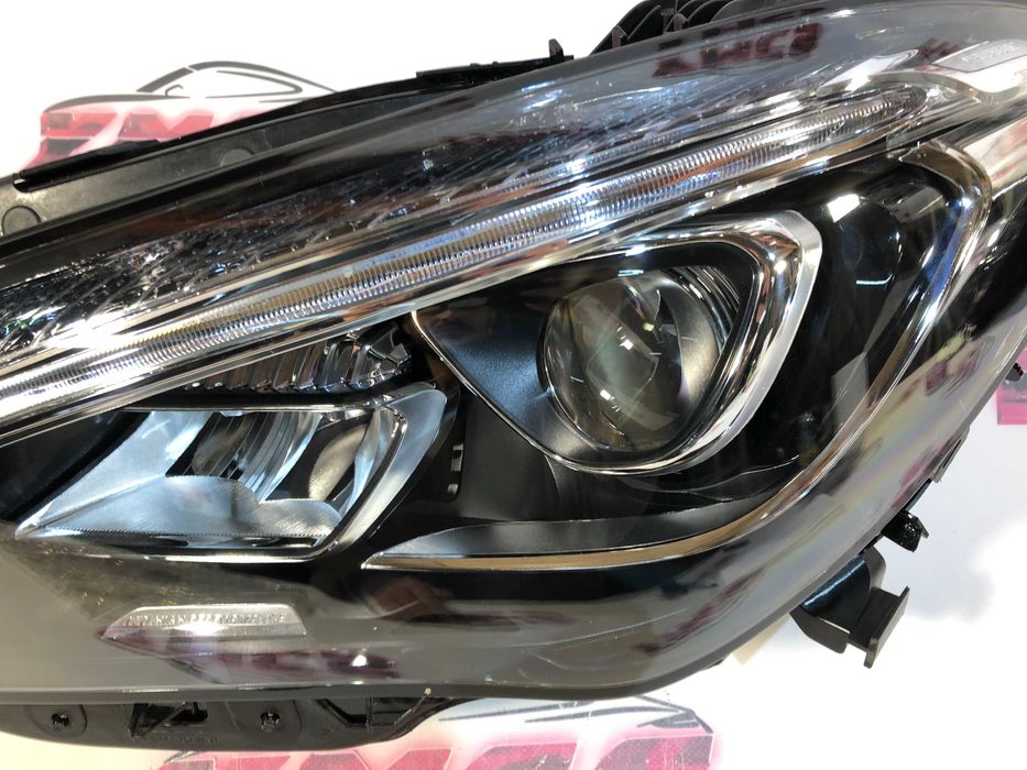 Farol Frente Otica MERCEDES CLA W117 Esquerdo Original