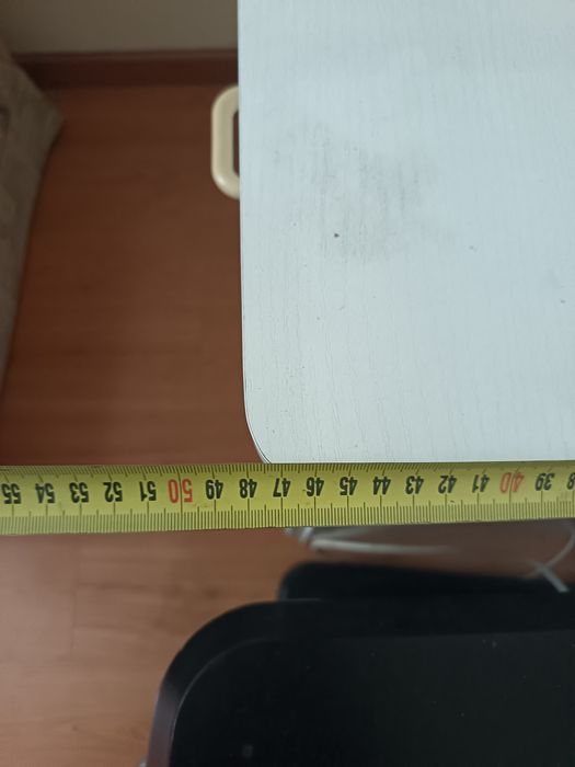 Roupeiro de 3 portas e 2 gavetas mais escrivaninha